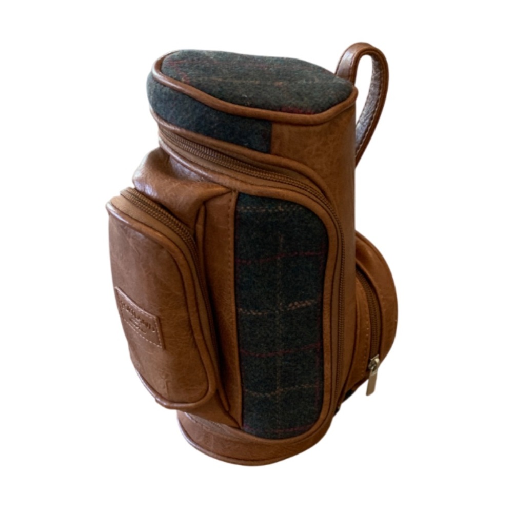 PORTLAND Designed In IRELAND
Golf Washbag Tartan Plaid